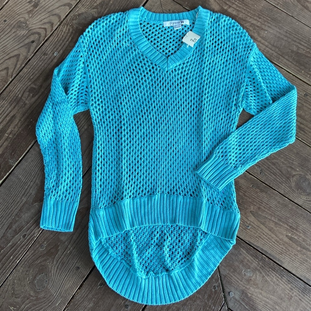 Forever 21 NWT Open Weave V Neck Sweater